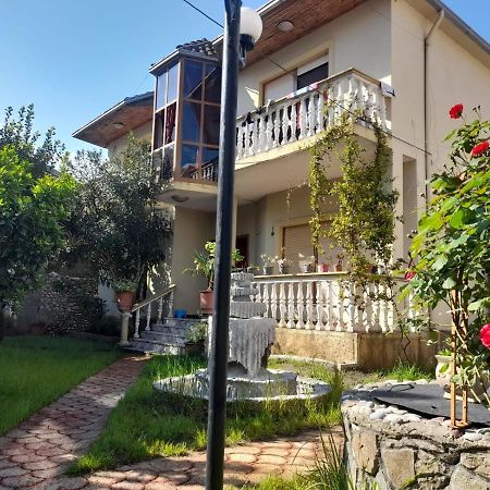 Gather Inn Guest House Shkodër Dış mekan fotoğraf