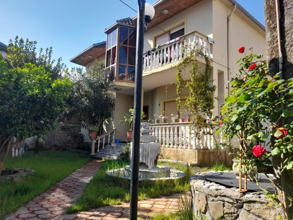 Gather Inn Guest House Shkodër Dış mekan fotoğraf